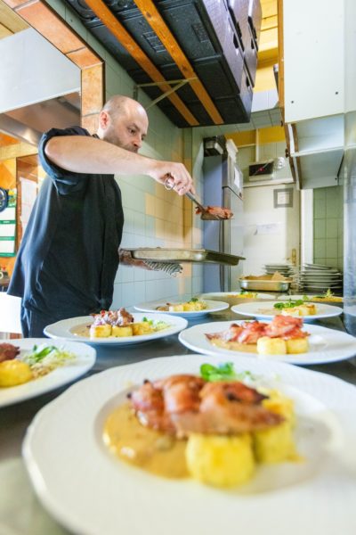 restauracja-oberza-sasiadow-kuchnia6