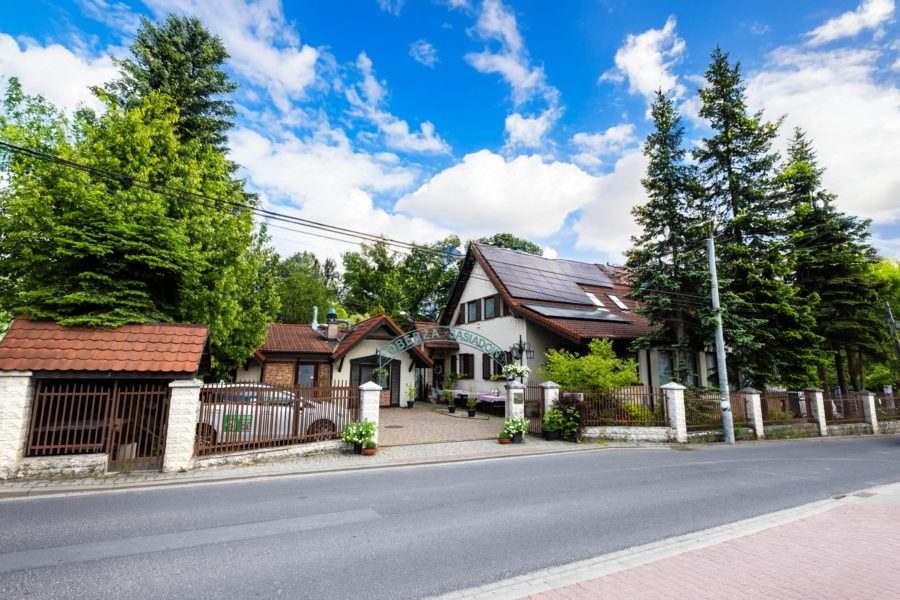 restauracja-oberza-sasiadow-wejscie2